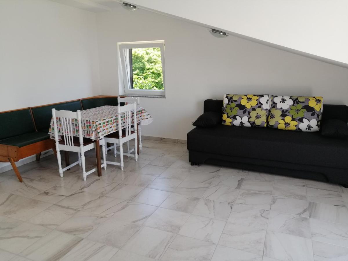 Apartmani Irena Veprinac Экстерьер фото
