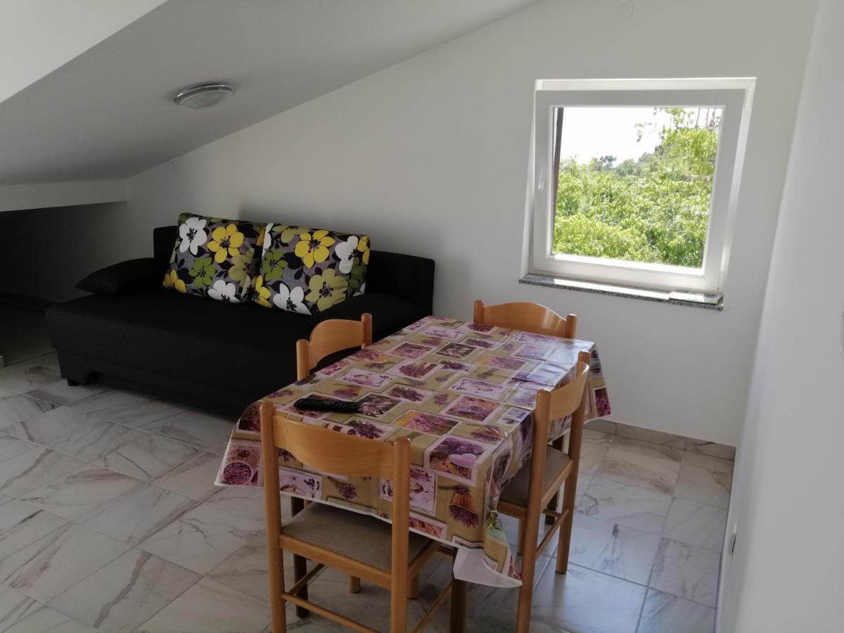 Apartmani Irena Veprinac Экстерьер фото