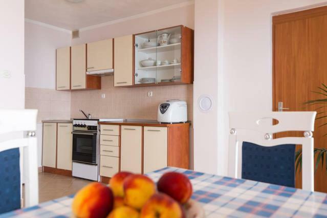 Apartmani Irena Veprinac Экстерьер фото