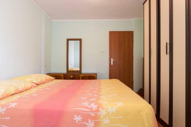 Apartmani Irena Veprinac Экстерьер фото